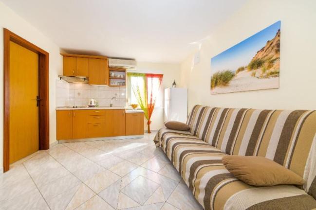 Apartments Elvir Nin Bagian luar foto